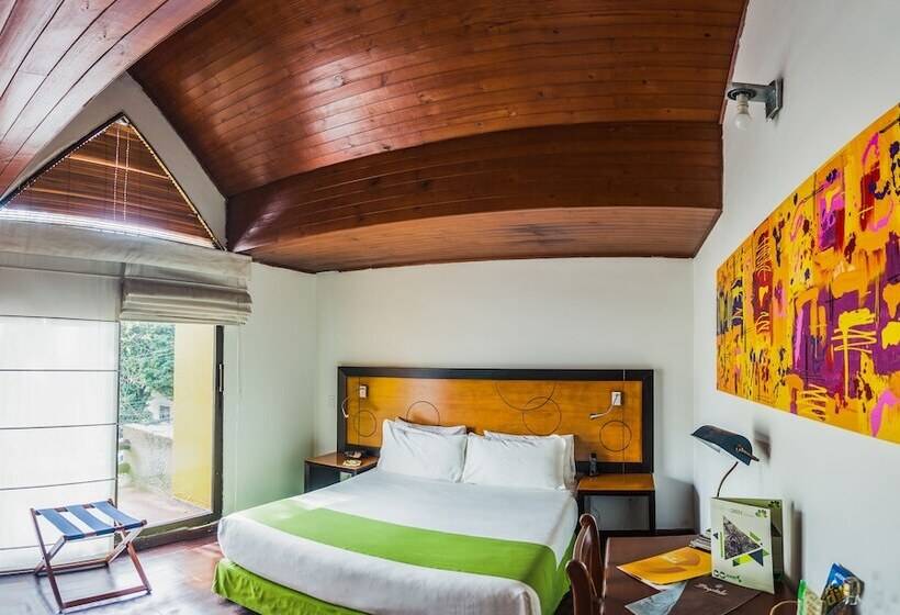 酒店 Emaus Bogotá