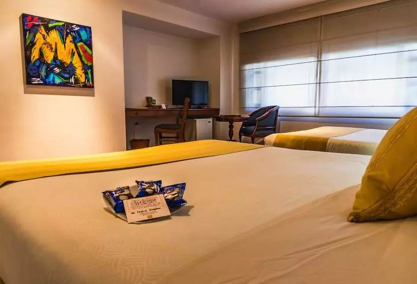 Отель Emaus Bogotá