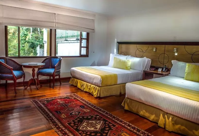 Отель Emaus Bogotá