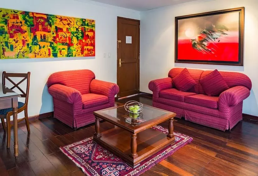 Отель Emaus Bogotá