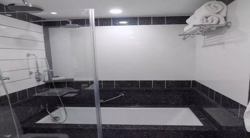 Fortune Resort Sullivan Court, Ooty Member Itc S Hotel Group