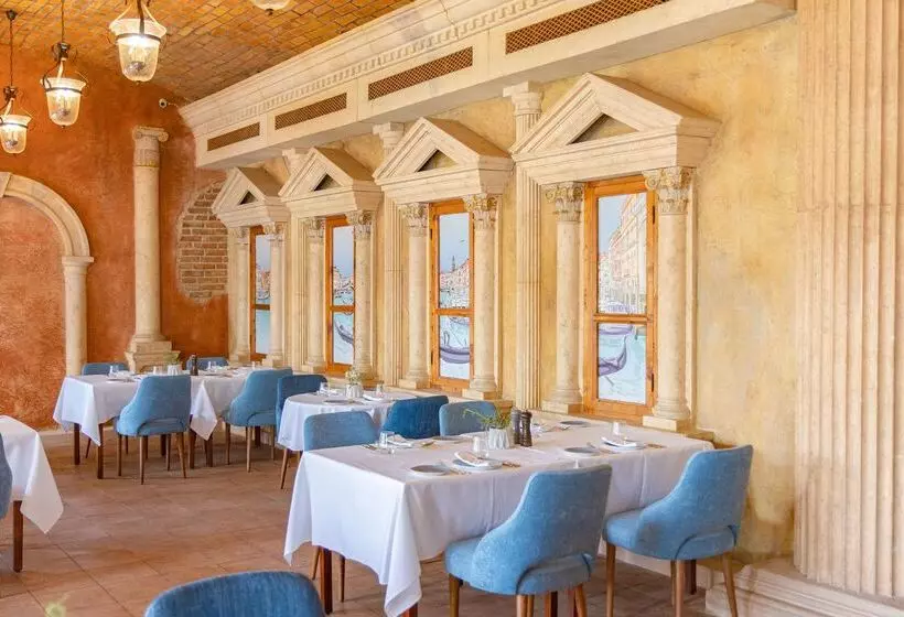 هتل Metropolitan Palace