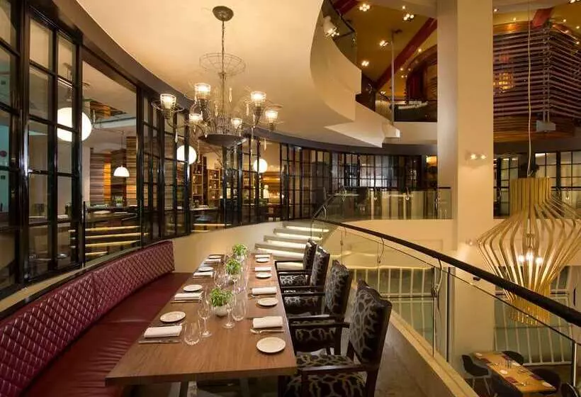 هتل Hilton Kuala Lumpur