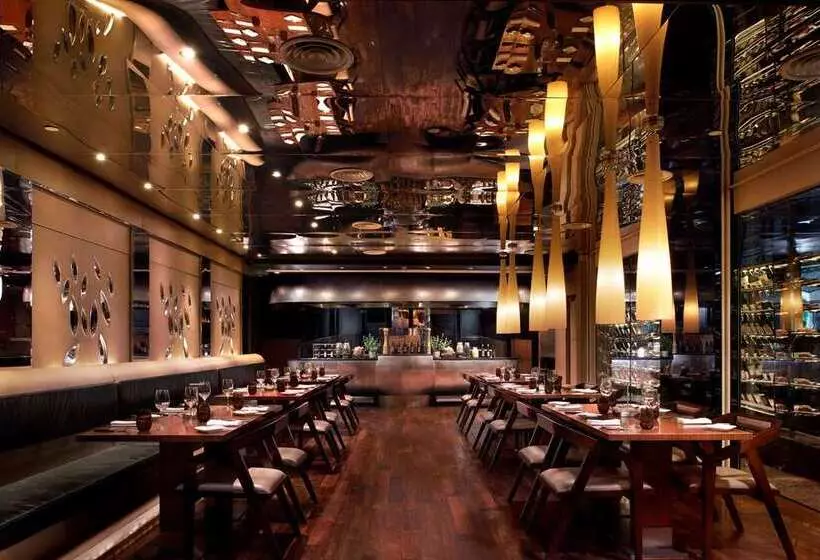 هتل Hilton Kuala Lumpur