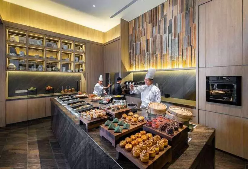 هتل Hilton Kuala Lumpur