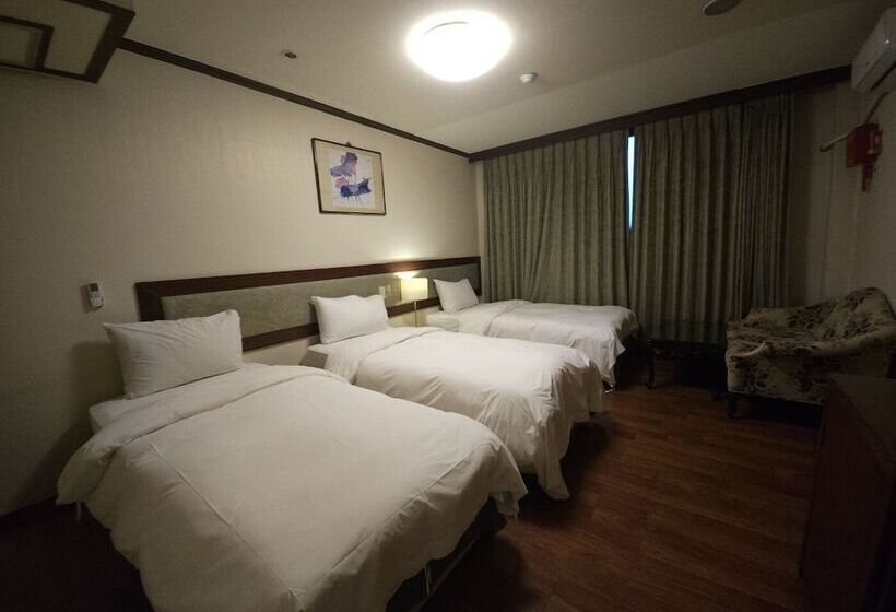 Hotel Insadong Crown