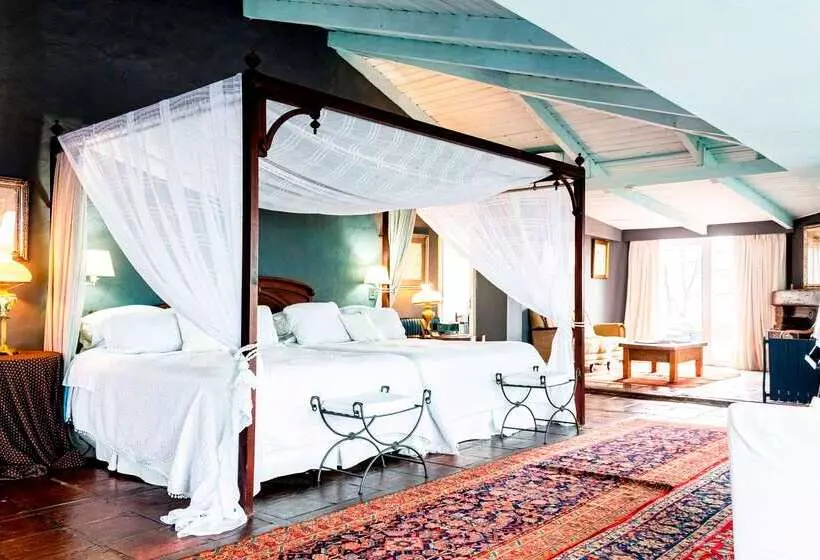 Отель Las Cumbres