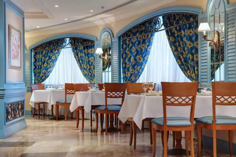 Отель Le Méridien Makkah