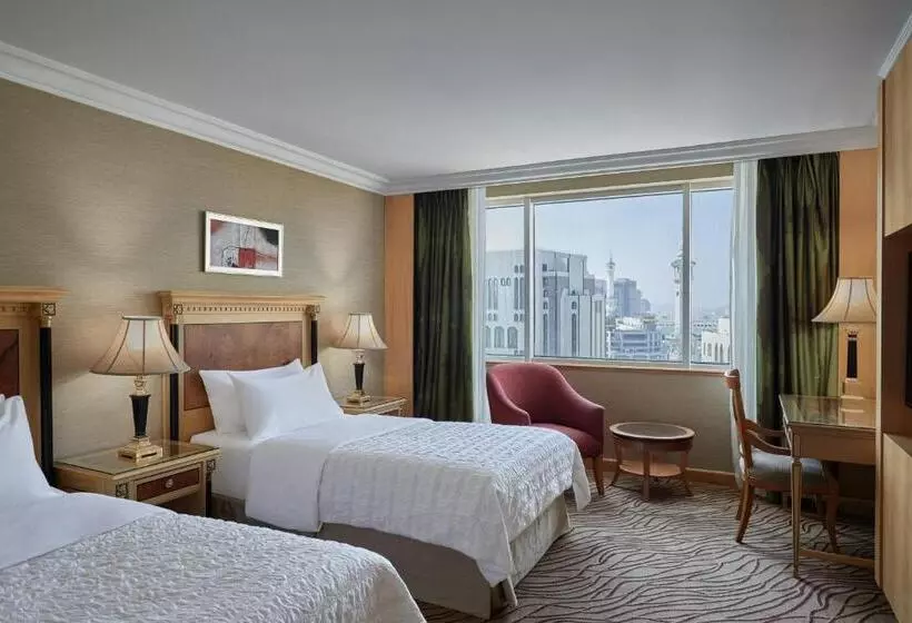 Отель Le Méridien Makkah