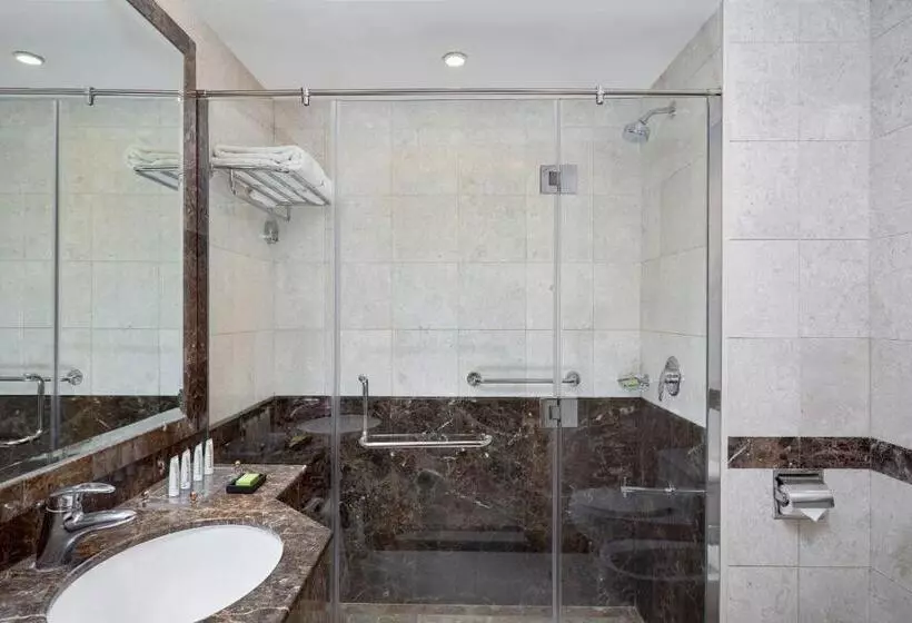 Отель Le Méridien Makkah