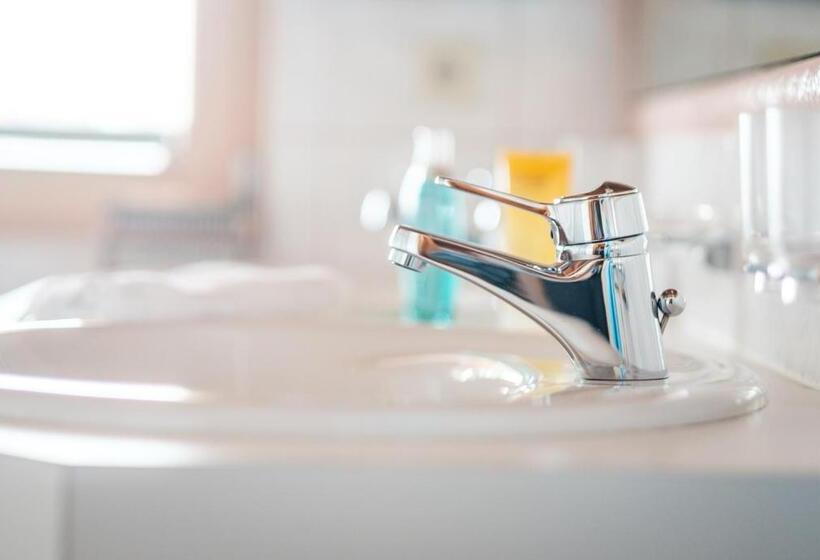 هتل Pension Juliana