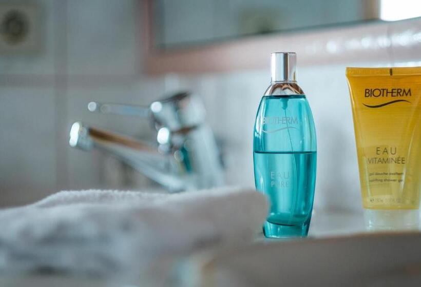 هتل Pension Juliana