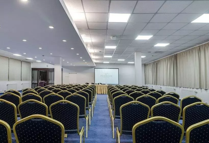 Premier Hotel Dnister