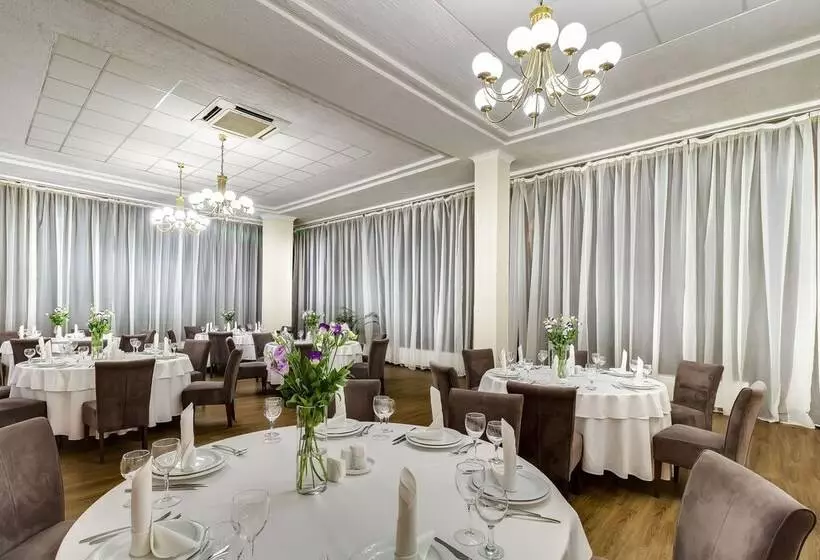 Premier Hotel Dnister