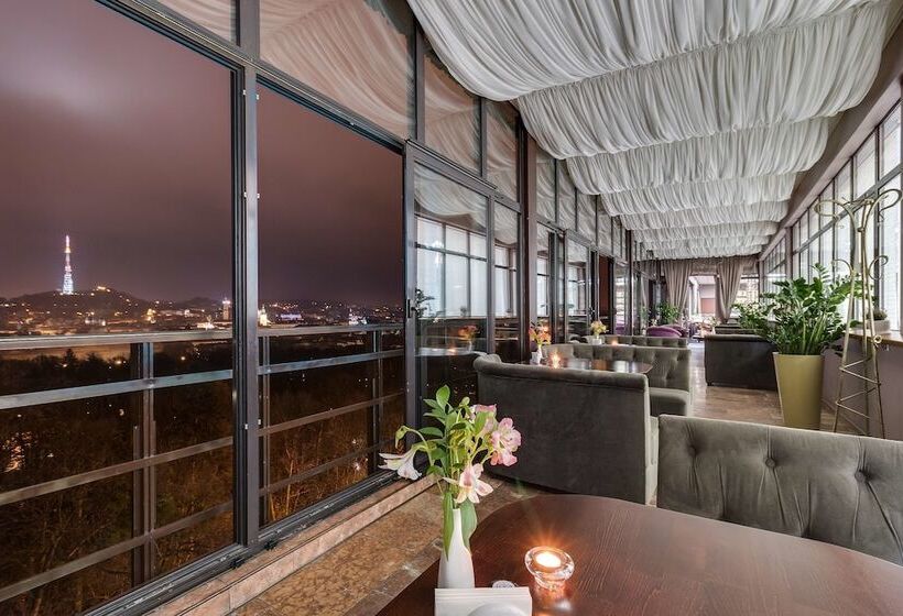 Premier Hotel Dnister