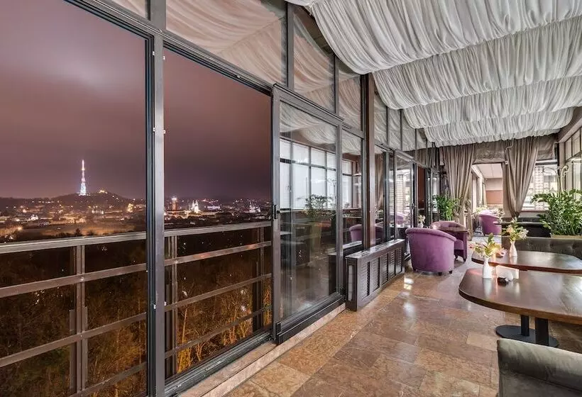 Premier Hotel Dnister