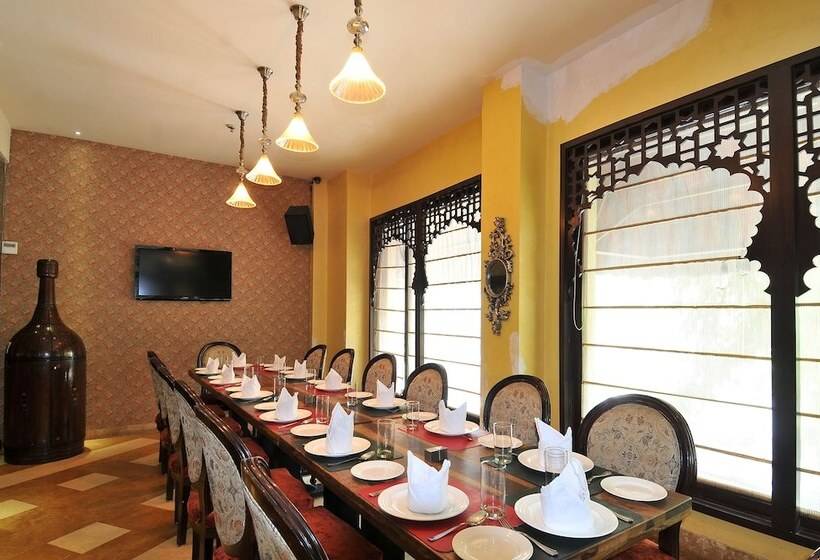 Hotel Qutub Residency