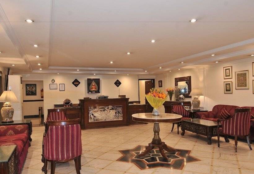 Hotel Qutub Residency