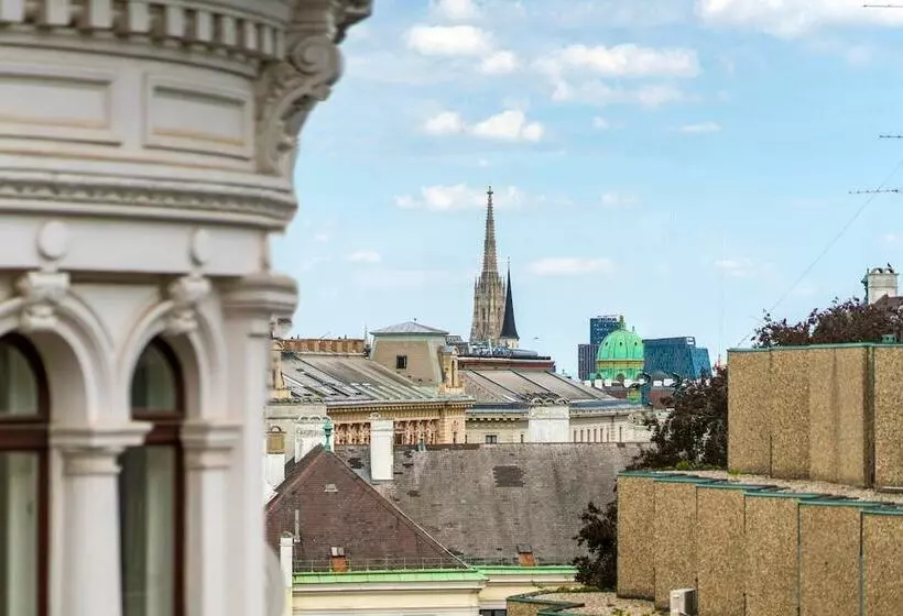 酒店 Rathaus  Wein & Design