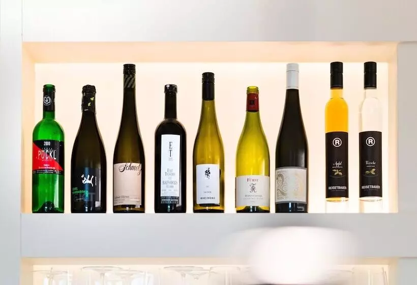 酒店 Rathaus  Wein & Design