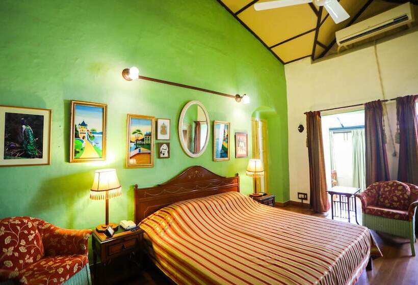 ホテル Welcomheritage Connaught House