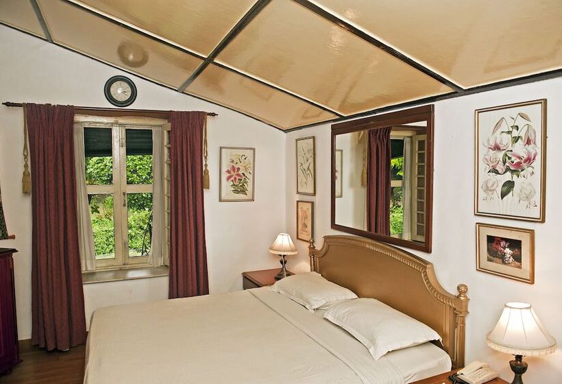 ホテル Welcomheritage Connaught House