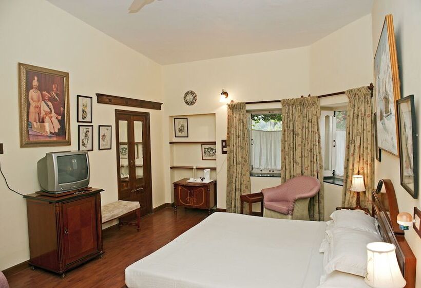 ホテル Welcomheritage Connaught House