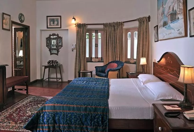 Отель Welcomheritage Connaught House