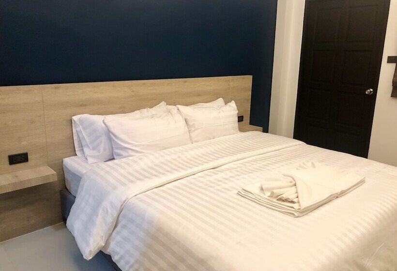 Hotel Tall Tree Kata Phuket