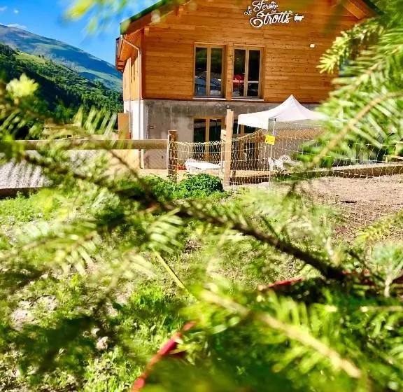 تختخواب و صبحانه La Ferme Des étroits