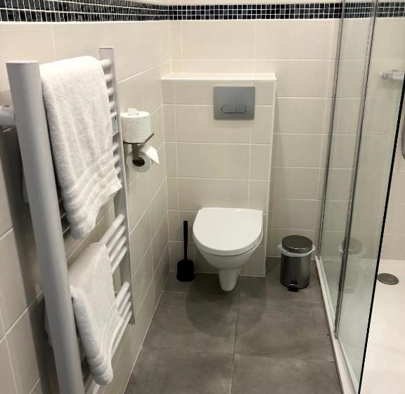 تختخواب و صبحانه La Ferme Des étroits