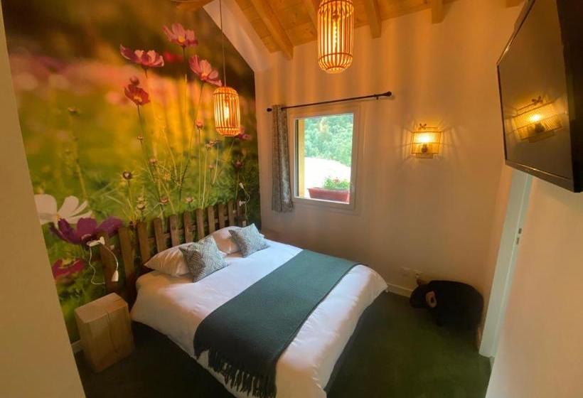 تختخواب و صبحانه La Ferme Des étroits