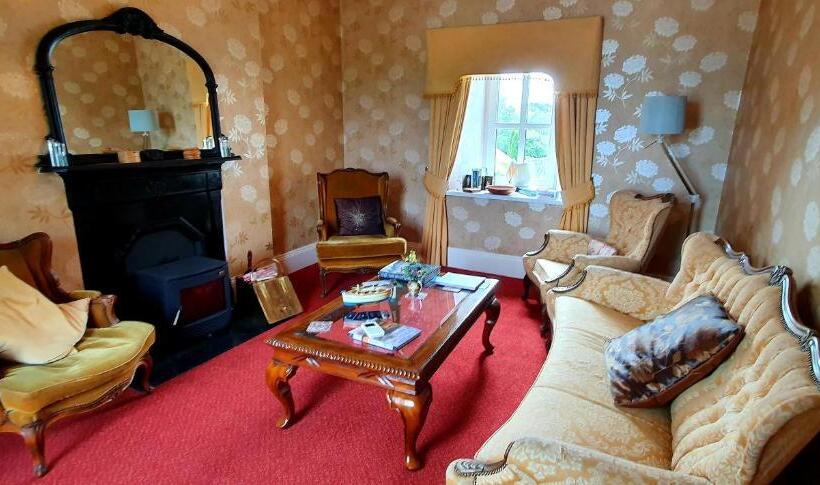 민박 The Harbour Masters House