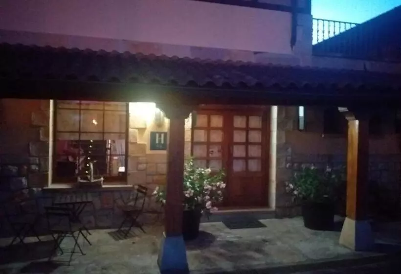 Hotelli Artea Errota