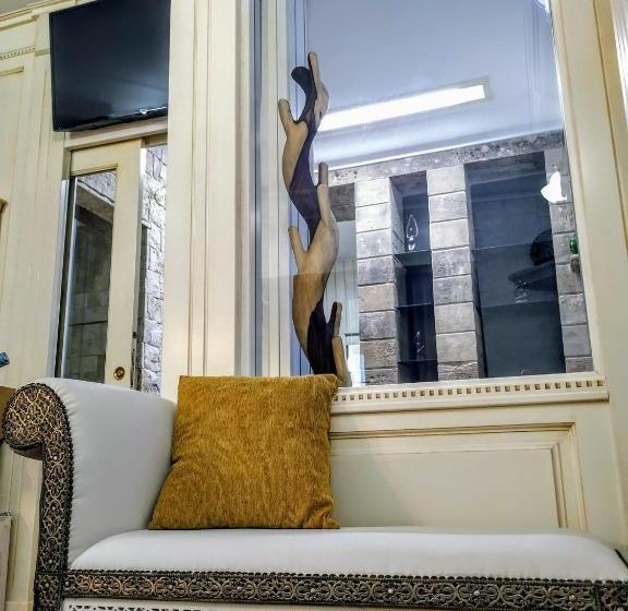 فندق Arunda Luxury Boutique