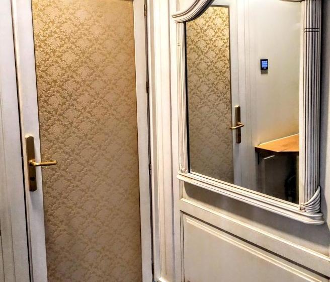 فندق Arunda Luxury Boutique