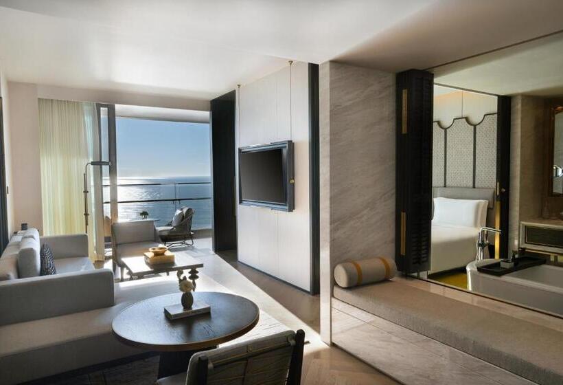 هتل Hoiana  And Suites