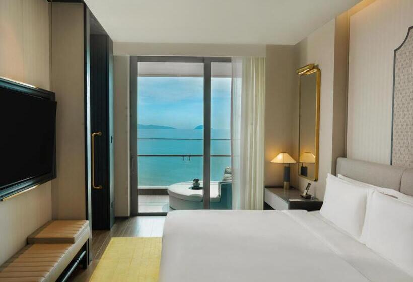 هتل Hoiana  And Suites