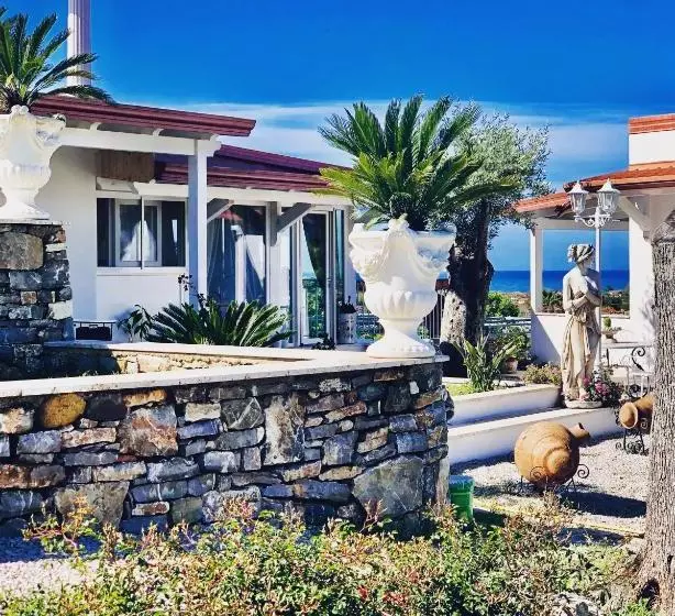 Majatalo L'incanto Di Nausicaa