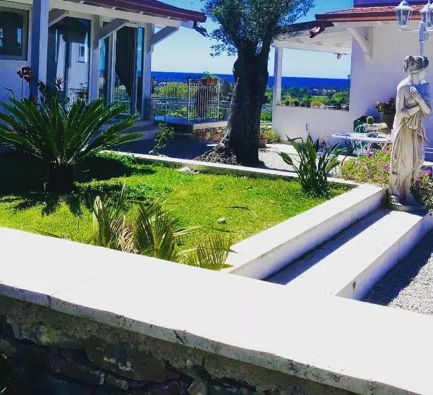 Majatalo L'incanto Di Nausicaa