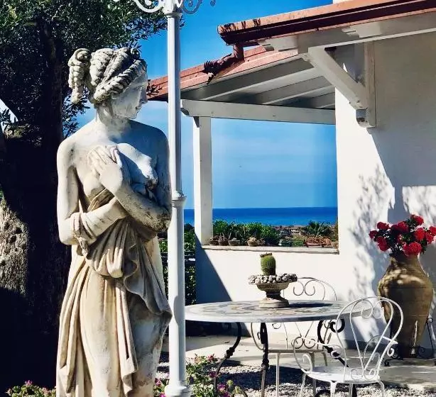 Majatalo L'incanto Di Nausicaa