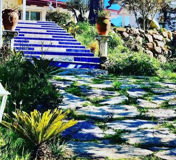 Majatalo L'incanto Di Nausicaa