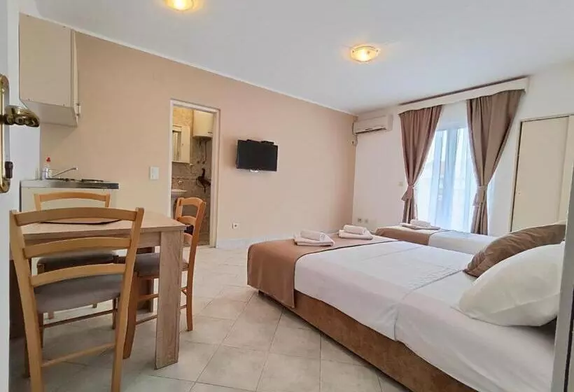 پانسیون Villa Hera