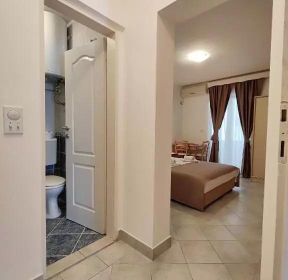 پانسیون Villa Hera