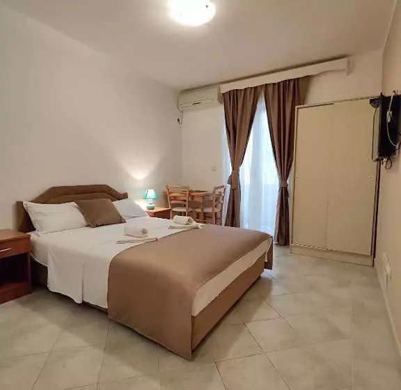 پانسیون Villa Hera