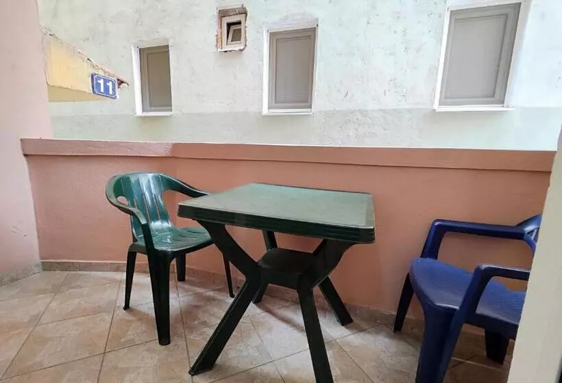 پانسیون Villa Hera