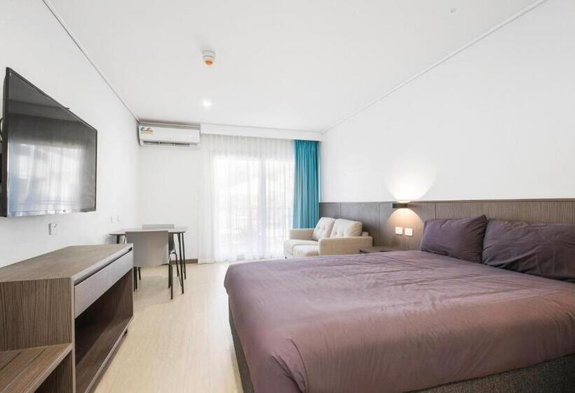 Velocity Motel & Bistro Wa