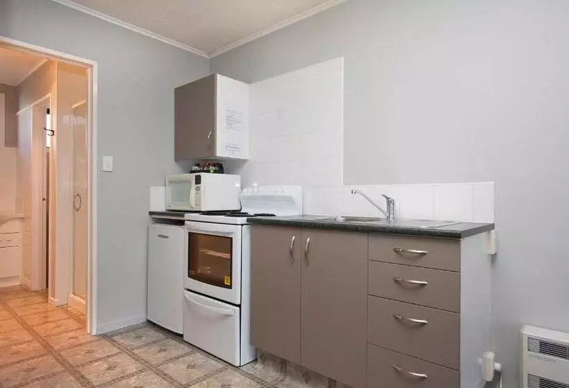 Coronation Park Motels