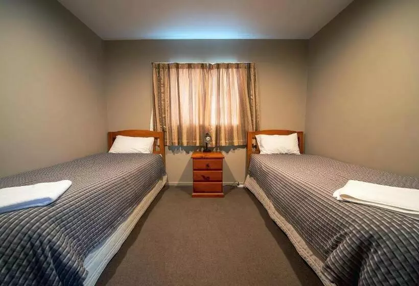 Coronation Park Motels