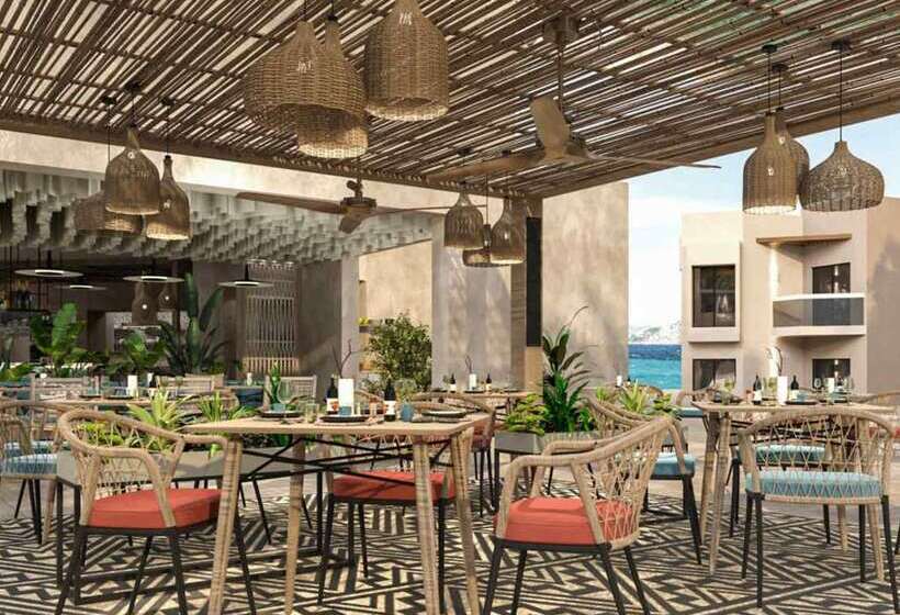 Doubletree By Hilton Sharm El Sheikh Sharks Bay Resort